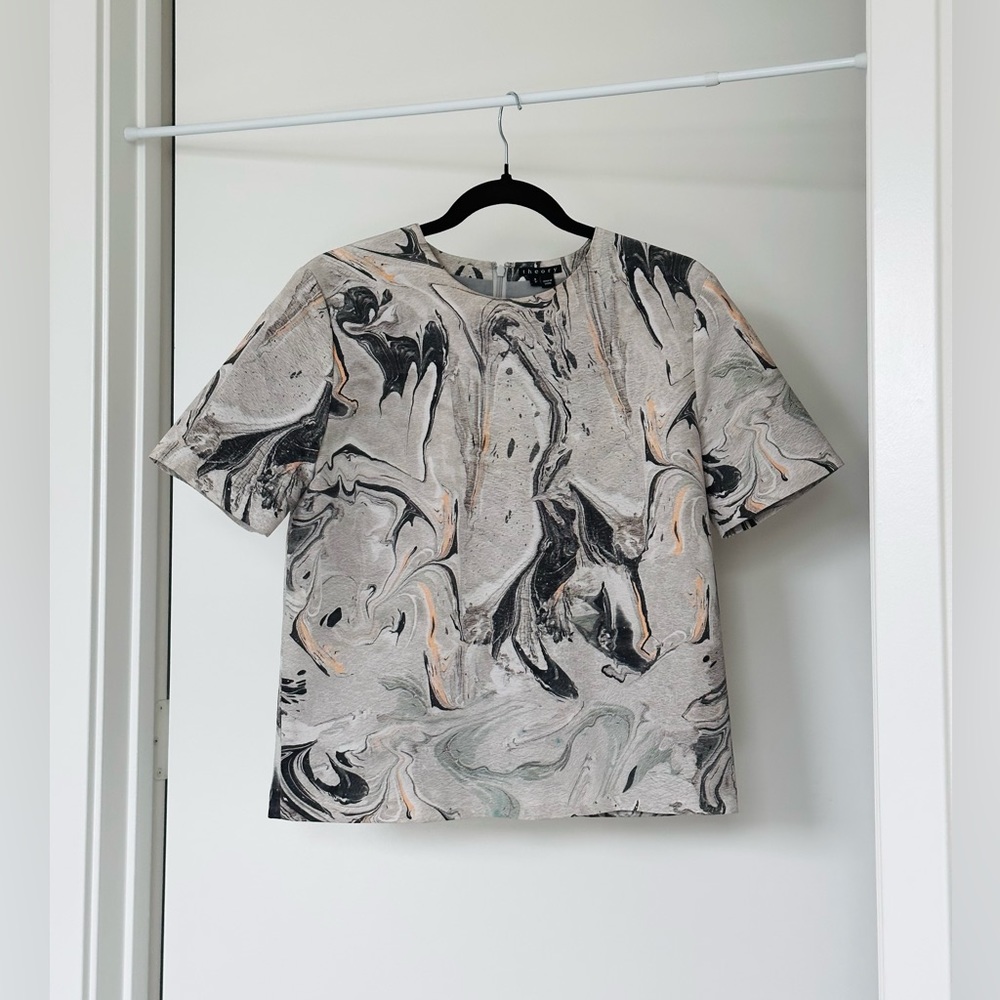 💌SOLD💌 Theory Marble Abstract Beige Short Sleeve Top